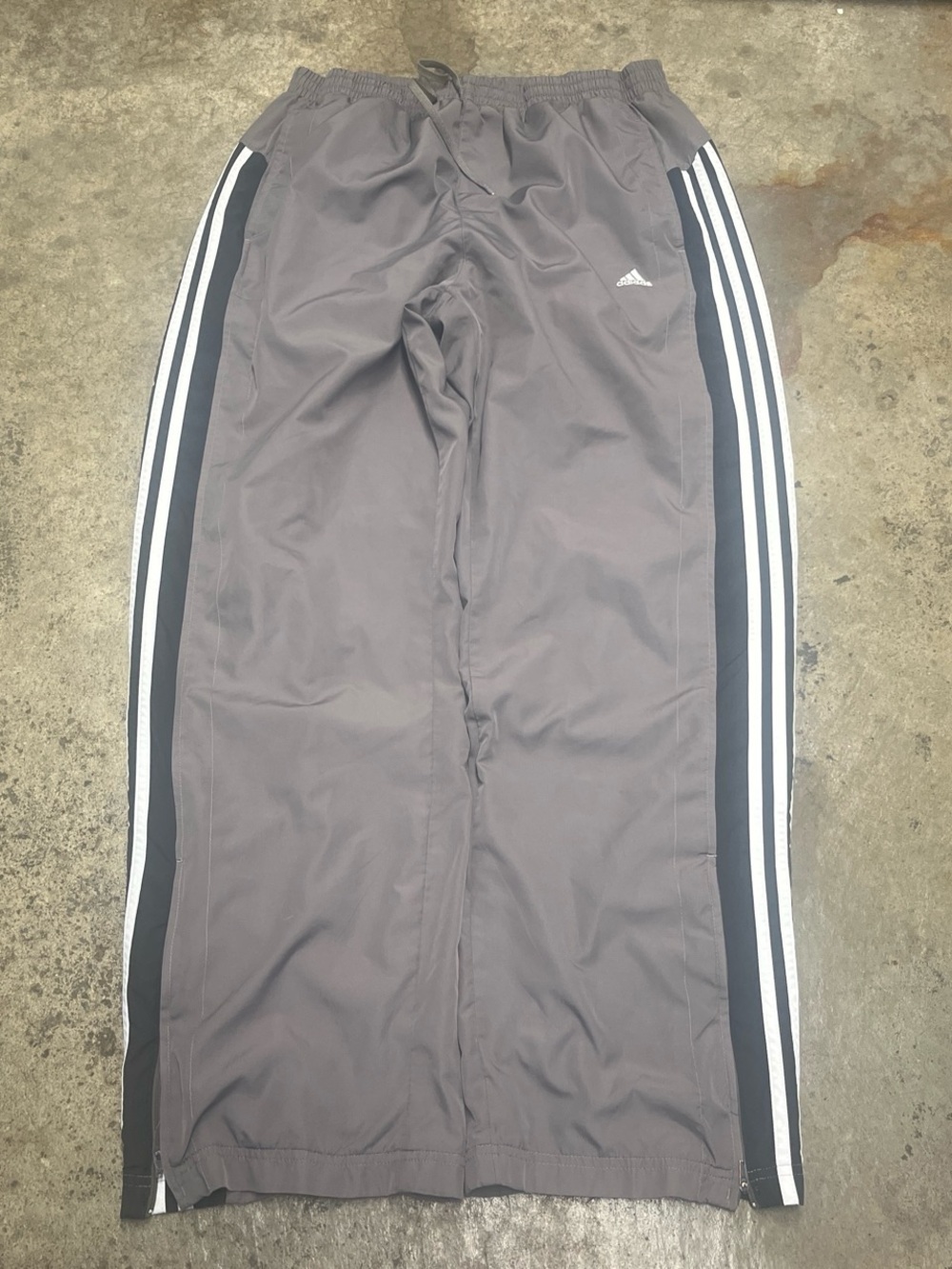 Y2K Adidas Track Pants Men’s Extra Large Brown Stripes Breathable Baggy Sports